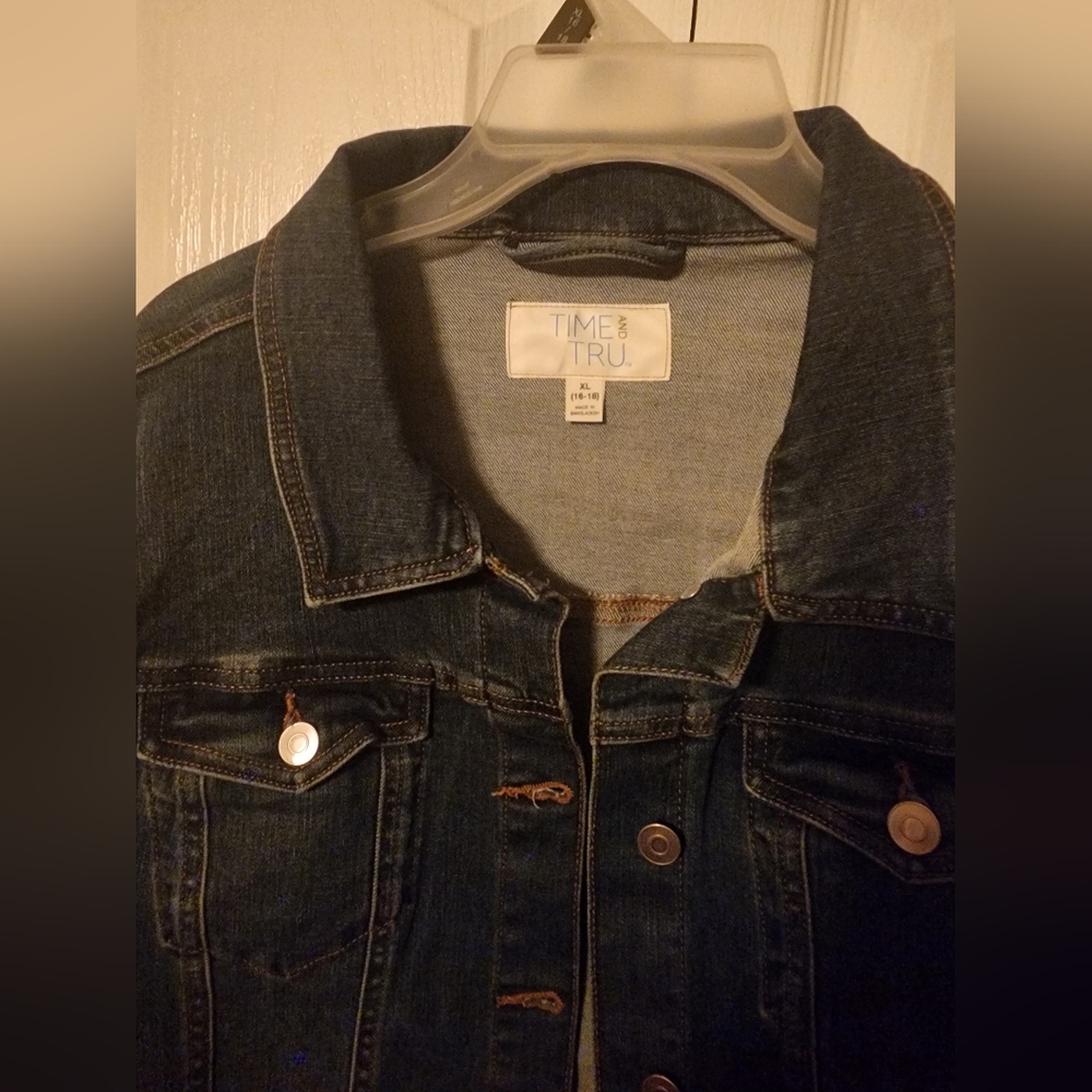A Blue Women's Time And Tru Jacket sz 16-18, XL